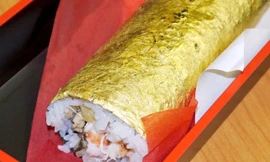 Sushi bọc vàng giá hơn 2 triệu đồng/cuộn