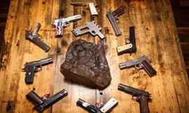 Mẫu súng để chế tạo.