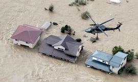 Ngập lụt trên diện rộng ở Nhật Bản do bão Hagibis. Ảnh: AP