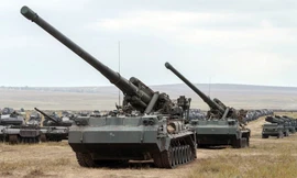 Pháo tự hành 2S7 Pion. Ảnh: Sputnik