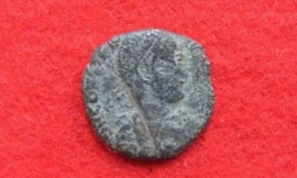 Đồng xu La Mã cổ đại được phát hiện ở Nhật Bản.