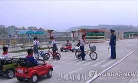 Một công viên giao thông ở tỉnh Kanggye (phía bắc Triều Tiên). Ảnh: KCTV