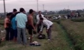 Kinh hãi phát hiện thi thể nằm sấp dưới mương nước