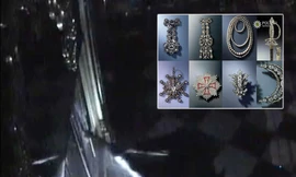 Cảnh đạo chích phá kính, cuỗm số trang sức giá tỉ đô chỉ bằng một chiếc rìu