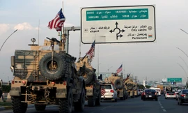 Nhóm quân Mỹ rút khỏi miền Bắc Syria. Ảnh: Reuters