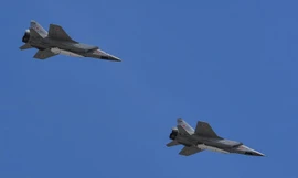 Tận thấy tên lửa 'dao găm' Nga tại lễ diễu binh Ngày Chiến thắng