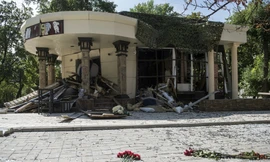 Hiện trường quán cafe nơi ông Aleksandr Zakharchenko bị ám sát. Ảnh: Sputnik