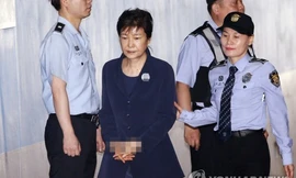 Bà Park Geun-hye hầu tòa sáng nay, 29/5. Ảnh: Yonhap