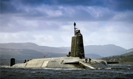 Tàu ngầm HMS Vigilant. Ảnh: Thomas McDonald