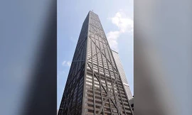 Toà nhà 875 North Michigan Avenue. Ảnh: CNA