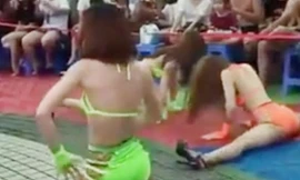 Công viên nước Đầm Sen bị phạt 45 triệu đồng vì múa phản cảm