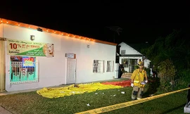 Cảnh sát phong toả hiện trường vụ xả súng. Ảnh: Sở Cứu hoả Long Beach