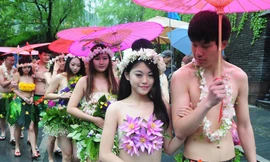 10 cặp đôi làm đám cưới theo kiểu thời tiền sử