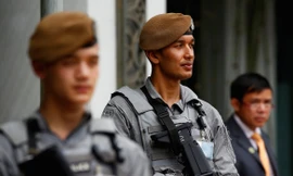 Chiến binh Gurkha tham gia bảo vệ diễn đàn Shangri-La cuối tuần trước tại Singapore. Ảnh: Reuters