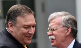 Ông Mike Pompeo (trái) và ông John Bolton (phải). Ảnh: Facebook