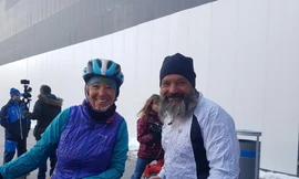 Ông Guido và bà Rita đến Phoenix Snow Park (PyeongChang, Hàn Quốc) hôm qua, 13/2. Ảnh: Yonhap