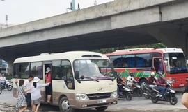 Theo ông Hà Huy Quang, hiện thành phố Hà Nội đang tồn tại trên 39.000 lượt xe chưa phù hợp quy hoạch/tháng. Ảnh: T.Đảng