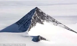 Hình ảnh kim tự tháp xuất hiện trong video.