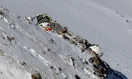 Đội cứu hộ vụ máy bay rơi ở Iran: '30 thi thể nằm la liệt trên tuyết'