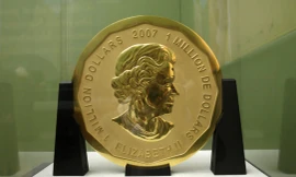 Đồng xu được trưng bày tại bảo tàng Bode Đức). Ảnh: EPA