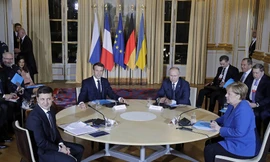 Lần đầu gặp mặt, Tổng thống Nga - Ukraine hội đàm một tiếng rưỡi ở Paris