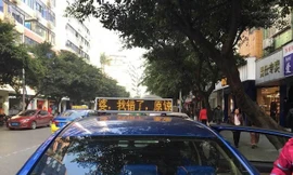 Chồng đăng lời xin lỗi lên cả ngàn xe taxi, mong vợ tha thứ