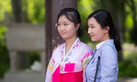 Nam thanh, nữ tú Triều Tiên sành điệu dự sự kiện tại Trung Quốc