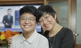 MC Thảo Vân và con trai Gia Bả