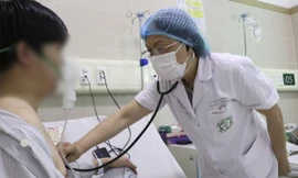 Bệnh nhân T đang được điều trị tại BV Bạch Mai