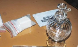 Ma tuý đá kích thích vào các cơ quan, hệ tuần hoàn, hệ thần kinh, hệ tiêu hoá… của cơ thể và khiến bệnh nhân có thể tử vong nếu không được cấp cứu kịp thời. Ảnh minh hoạ: Internet