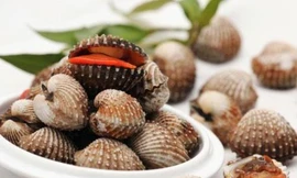 Chăm ăn những thực phẩm này, không bao giờ phải lo tóc rụng và bạc sớm