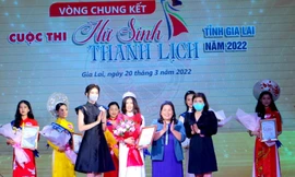 Nữ sinh lớp 12 đăng quang Hoa khôi thanh lịch Gia Lai năm 2022