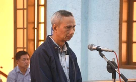 Tuyên án cán bộ thuế vụ ép buộc giám đốc một công ty đưa gần 100 triệu đồng