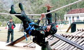 Mục sở thị chiến sĩ Quân đoàn 3 thi tài cứu hộ, cứu nạn