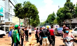 Tuột đai cáp bảo vệ, một công nhân ngã từ cột điện tử vong 