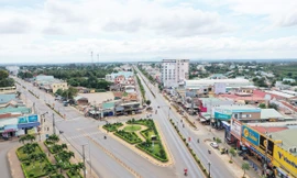 Cả huyện bị cắt nước do công ty cấp nước 'không biết' tiền dân đóng đi đâu