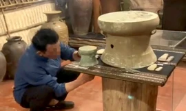 Cán bộ ngân hàng ở Gia Lai lấy 2 hiện vật cổ để làm ‘phép thử’ công tác bảo vệ?