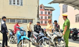 Triệu tập 32 'quái xế' tụ tập chạy xe máy gây mất an ninh ở TP.Pleiku
