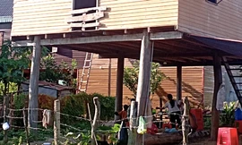 Bố mẹ vắng nhà, bé 2 tuổi tử vong trong xô nước