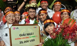 Nam sinh Bắc Giang vô địch Đường lên đỉnh Olympia 2013