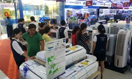 Thị trường thiết bị làm mát 'sục sôi' ngày đầu hè