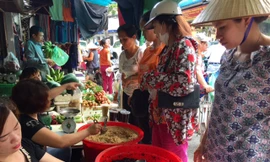 Hà Nội thơm mùi rượu nếp trong ngày Tết Đoan Ngọ