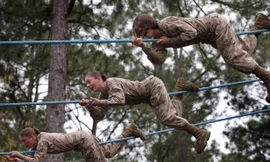 Những 'bóng hồng' Thủy quân Lục chiến Mỹ