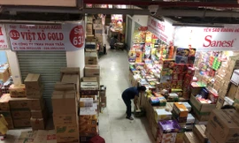 Chợ sỉ Bình Tây (Q.6) vắng hoe khách dù đang vào mùa cao điểm tết 