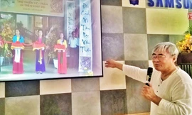 Nhà thơ Nguyễn Duy trong buổi ra mắt sách Thơ thiền Lê - Nguyễn 