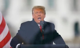 Ông Trump phát biểu trước cuộc biểu tình để phản đối Quốc hội Mỹ chứng thực kết quả bầu cử Ảnh: Reuters