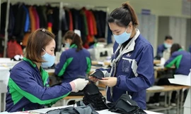 Theo Bộ LÐ-TB&XH, hơn 1 triệu lao động đang​mất việc làm, tỷ lệ hộ nghèo, cận nghèo có xu hướng tăng