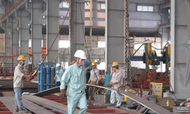 Doanh nghiệp đẩy mạnh sản xuất, thúc đẩy tăng trưởng. Ảnh: TTXVN 