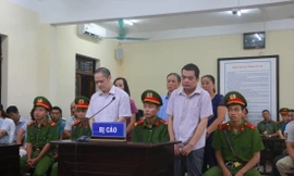 Dư luận trông chờ vào việc xử lý người chức vụ cao 