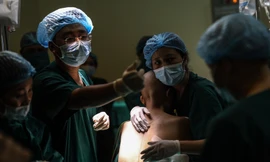 Ca mổ đẻ đặc biệt cho sản phụ ung thư giai đoạn cuối